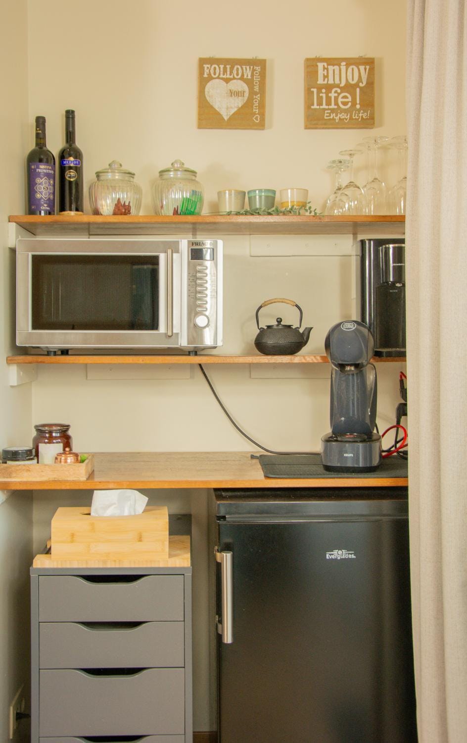 Coffee/tea facilities