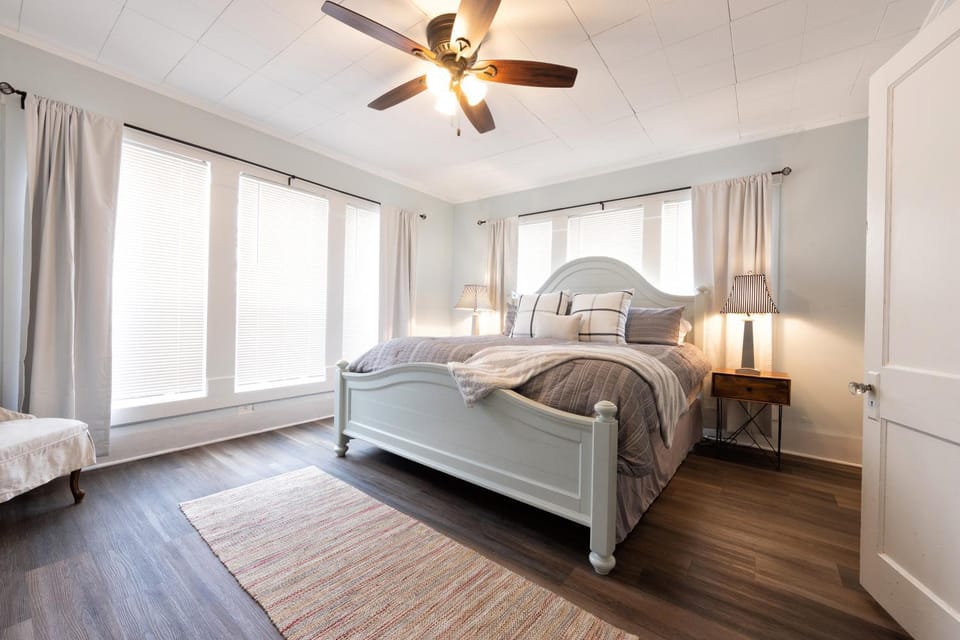 Midtown Cottage House in Tyler