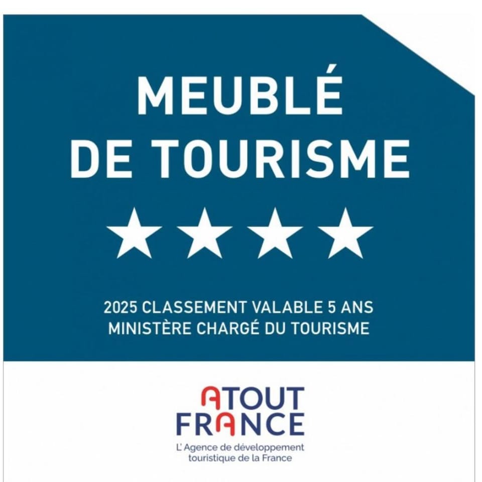 La Maison de J. House in Bourgogne-Franche-Comté