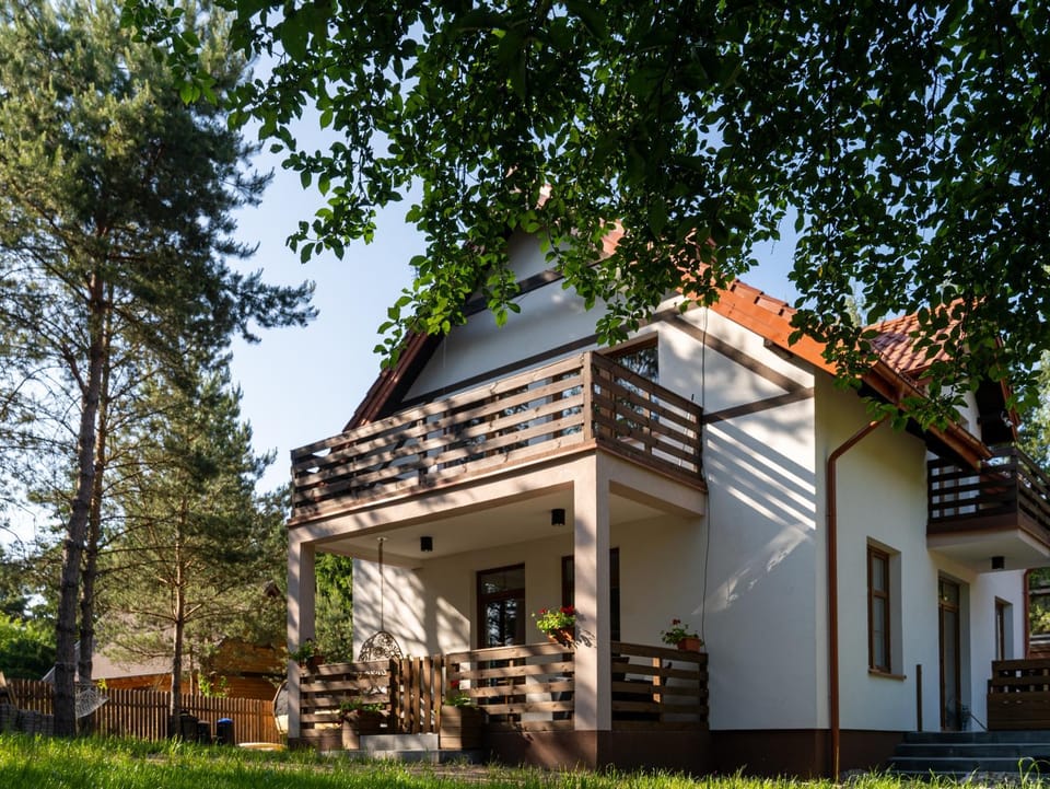 Property building, Garden, Balcony/Terrace