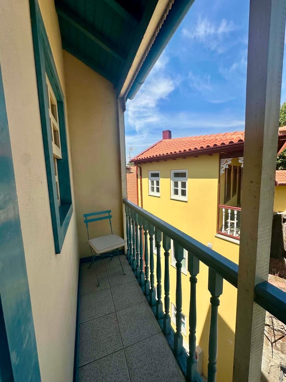 Charming Casa Azul - Stay in Historic Chaves Apartment in Vila Real District
