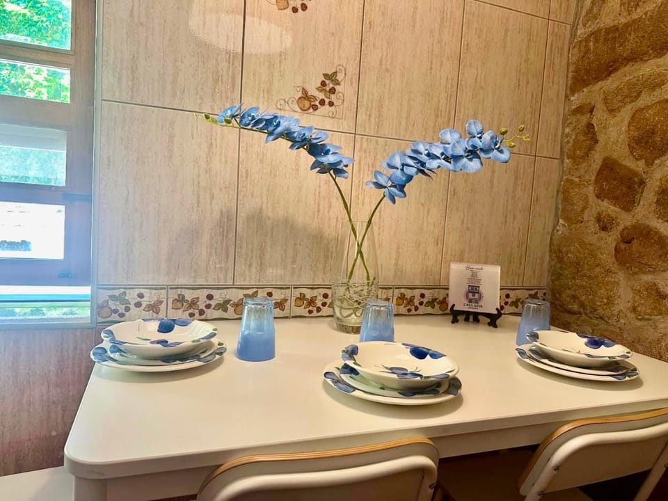 Charming Casa Azul - Stay in Historic Chaves Apartment in Vila Real District