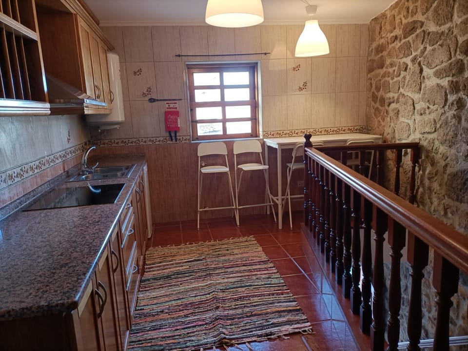 Kitchen or kitchenette, Dining area, stove