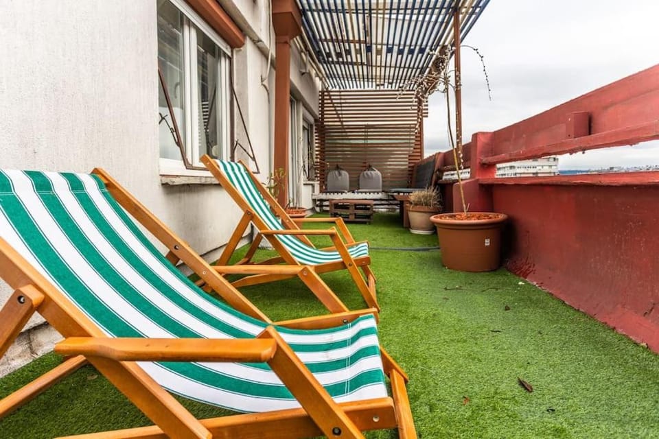 Patio, Spring, Day, View (from property/room), Balcony/Terrace, Seating area, sunbed