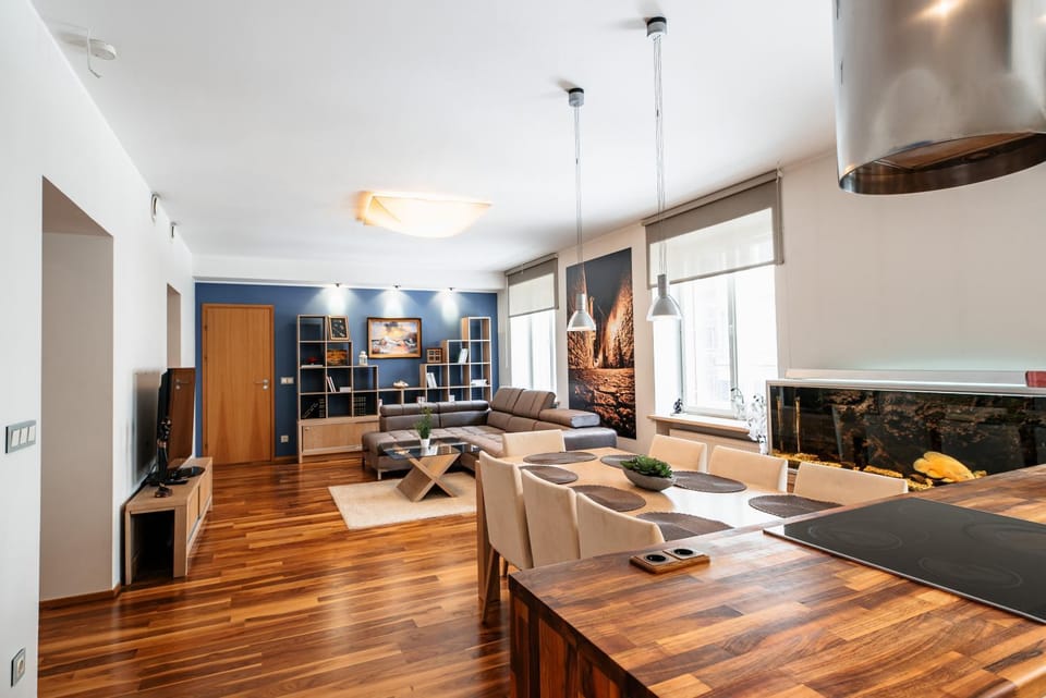 TV and multimedia, Coffee/tea facilities, Kitchen or kitchenette, Living room, Seating area, Dining area, dishwasher, minibar, pet friendly, stove, toaster