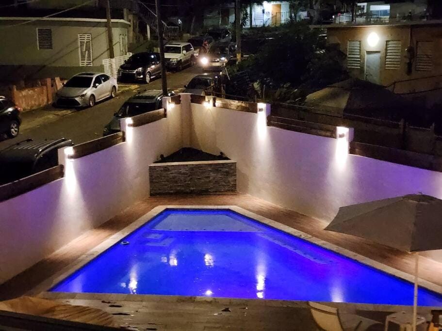 Swimming pool