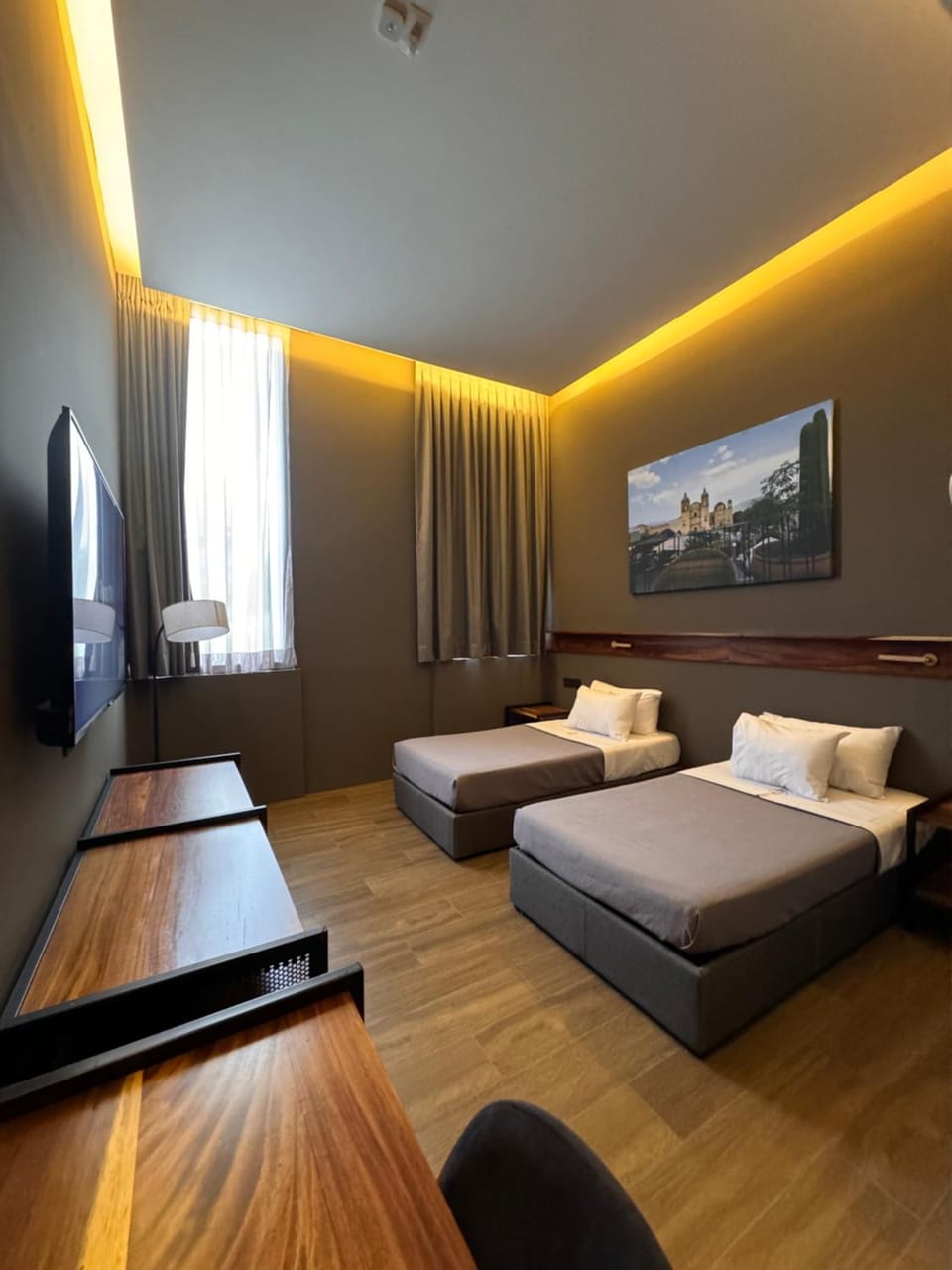 Bed, TV and multimedia, Bedroom