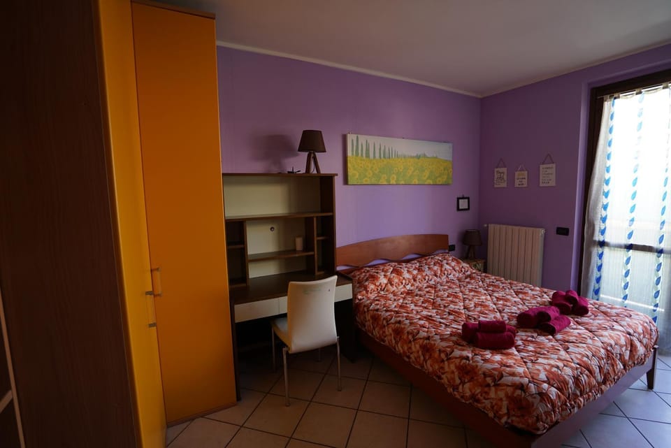 Bed, Photo of the whole room, Bedroom, wardrobe