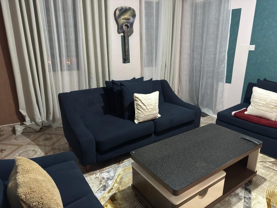 Toly’s Spacious One Bedroom Apartment in Nairobi