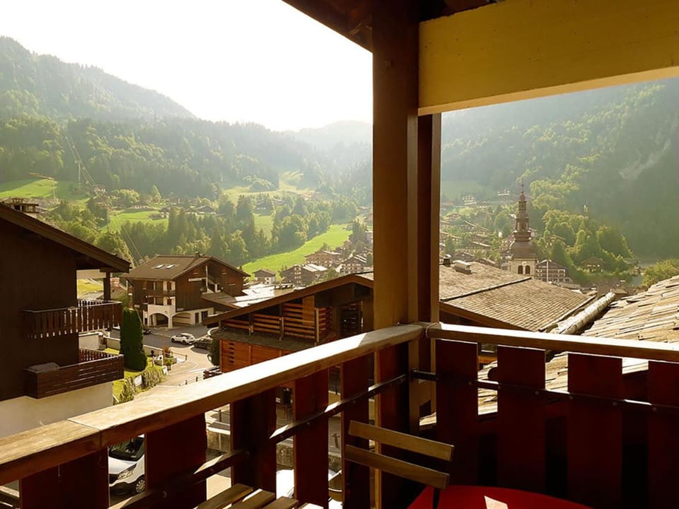 Balcony/Terrace, Mountain view