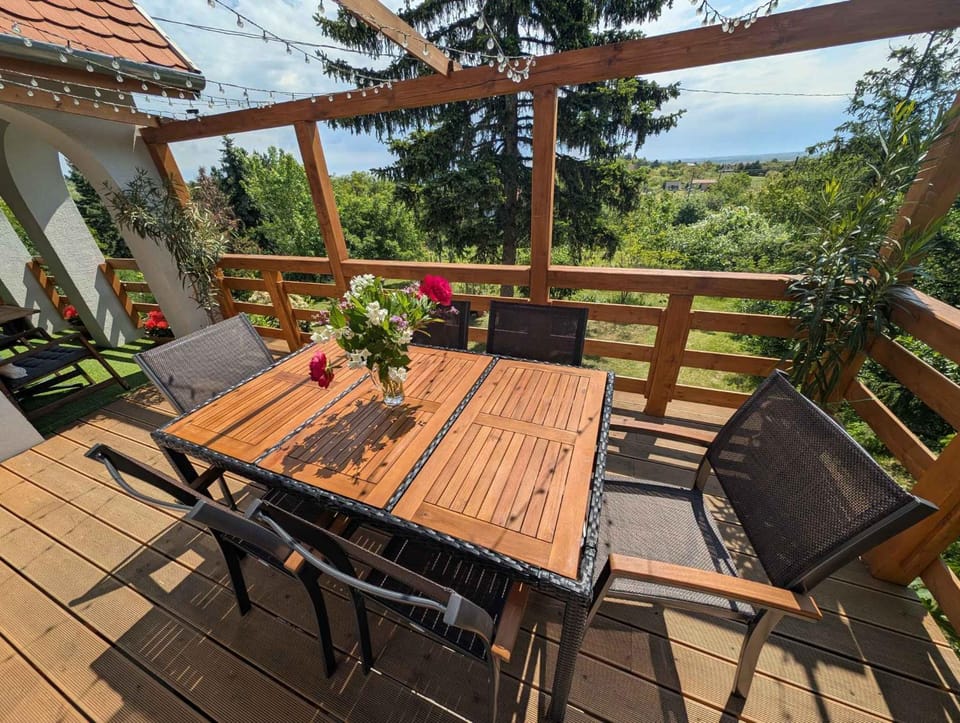 Summer, Balcony/Terrace