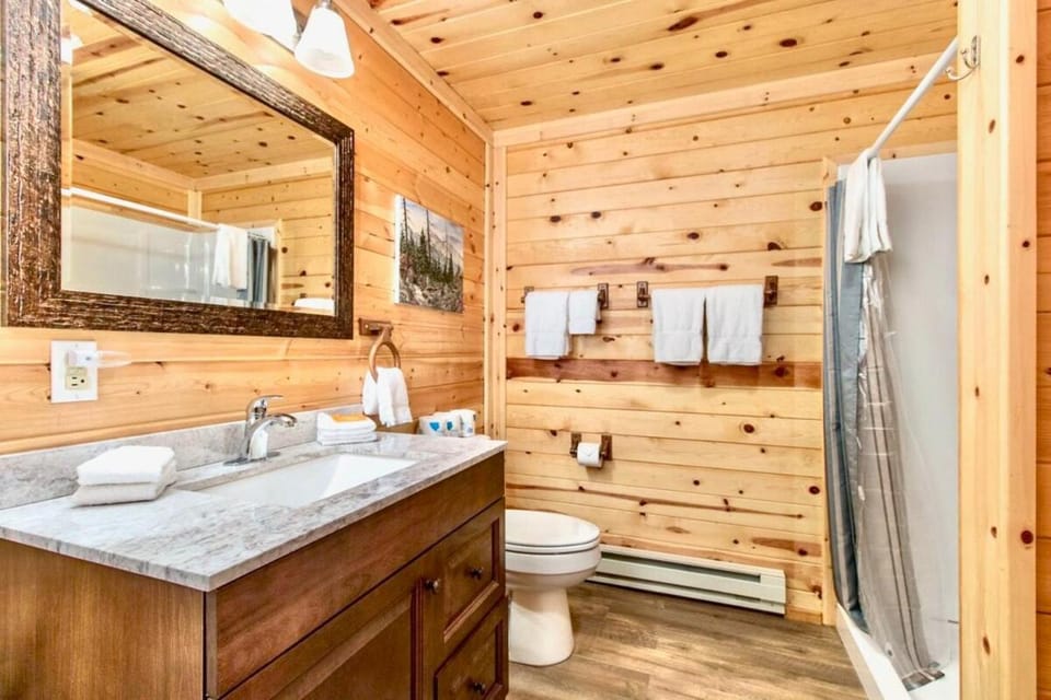Lovely Log Cabin With Fire Pit! Cabin in Utah