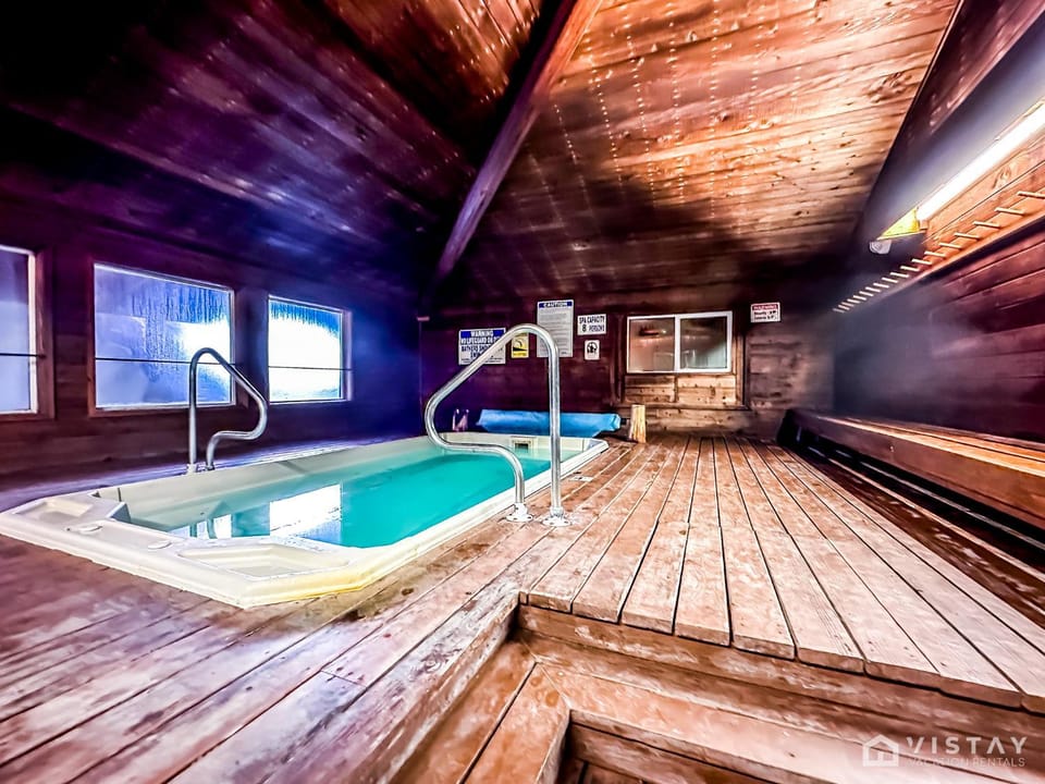 Luxury Ski Condo With Hot Tub House in Brian Head