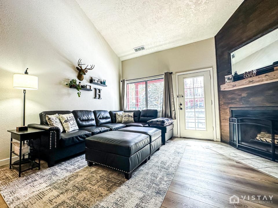 Luxury Ski Condo With Hot Tub House in Brian Head