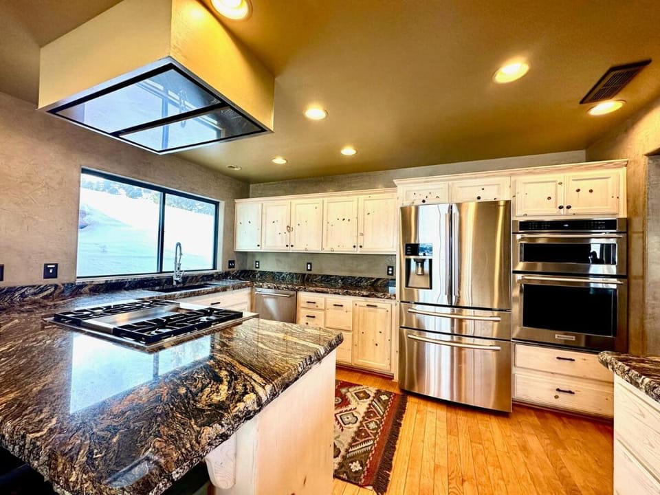 The Perch At Panguitch Lake House in Panguitch Lake