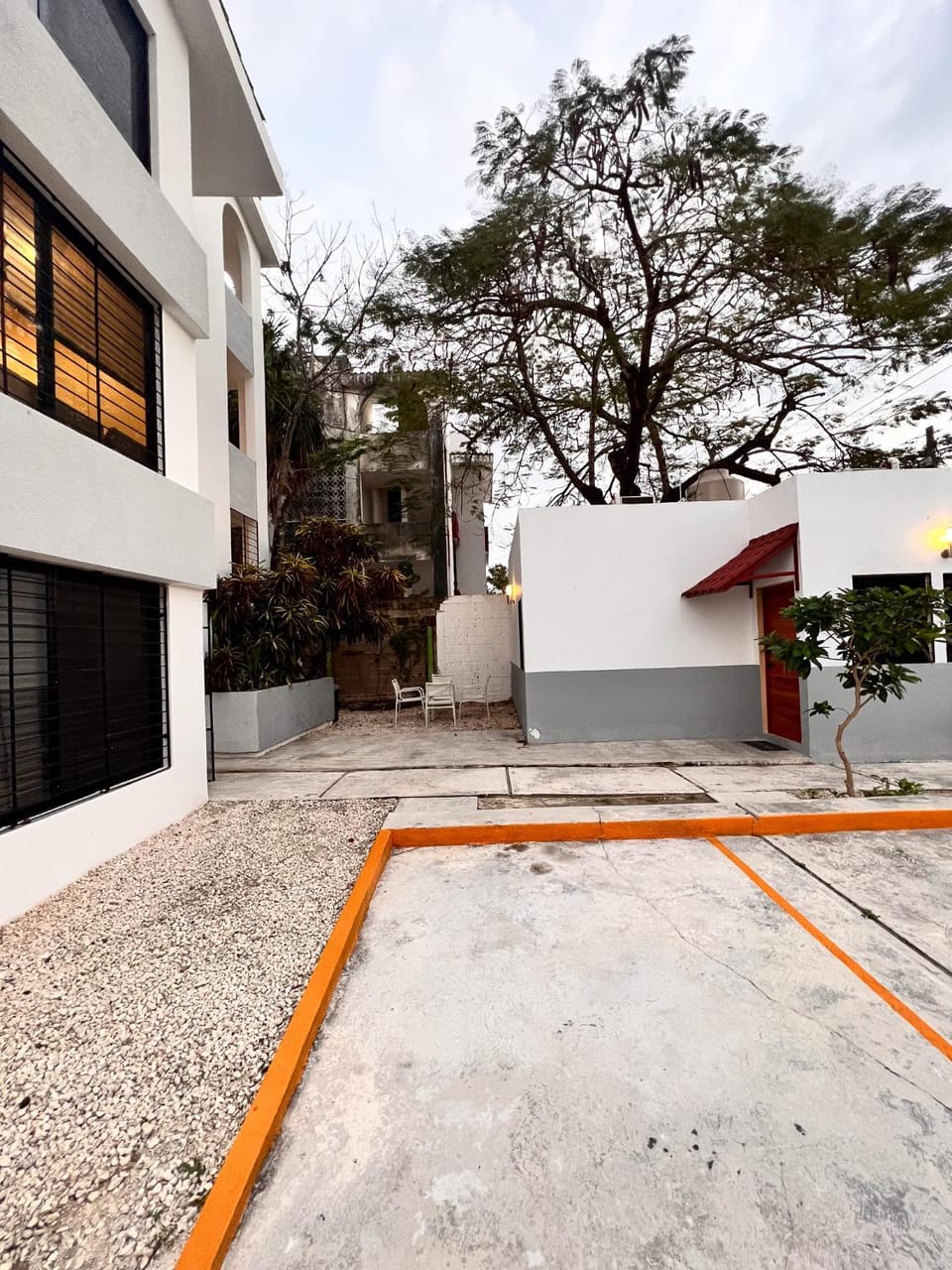 Property building, Day