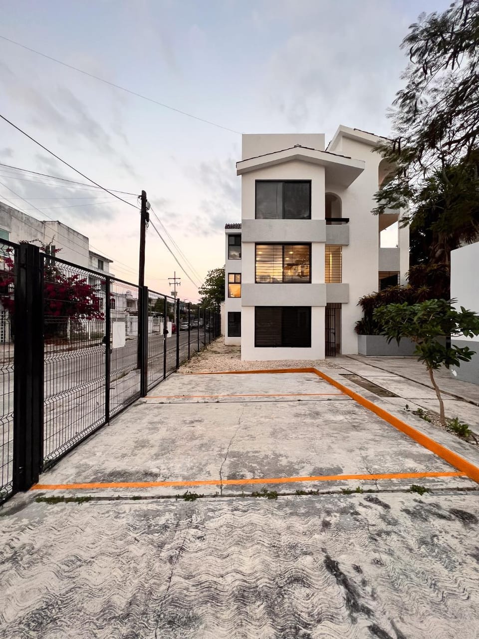 Property building, Day, Neighbourhood, Street view