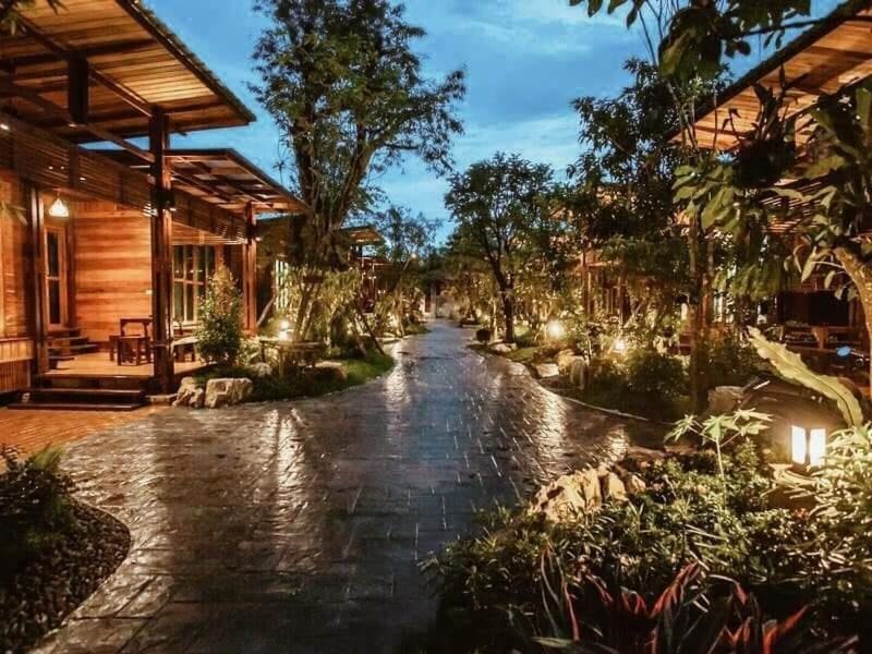 Areeya phubeach resort wooden house Coliving Coworking Chalet in Krabi Changwat