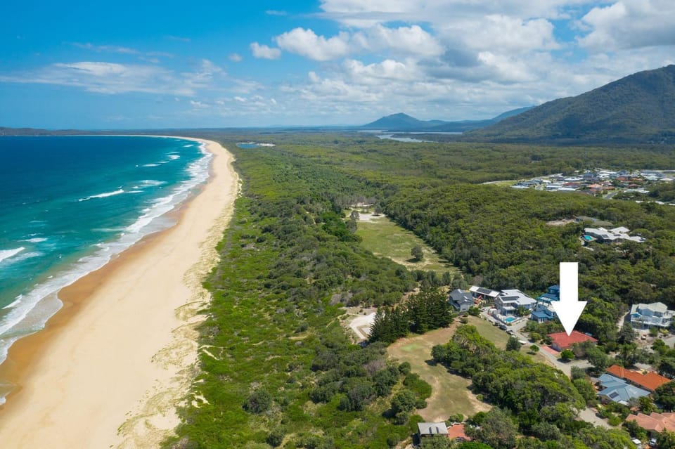Iluka Breeze House in Camden Haven