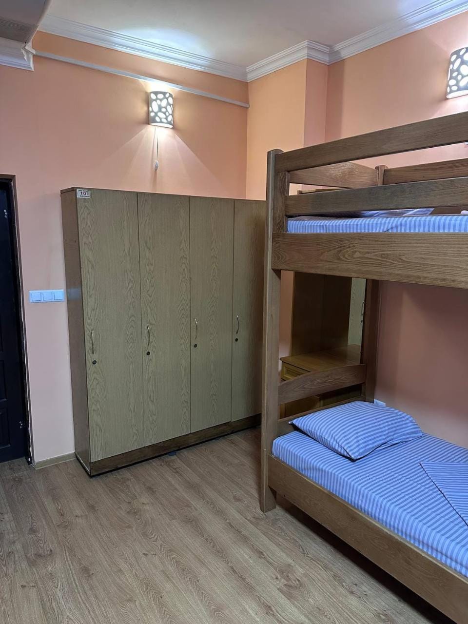 bunk bed
