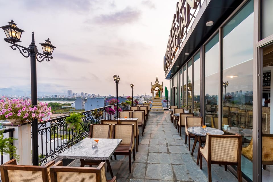 Garden, Lounge or bar