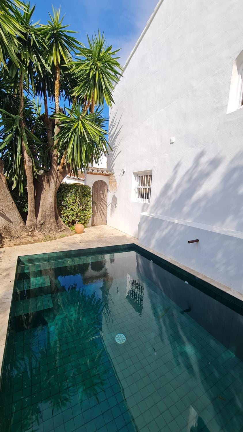 Pool view