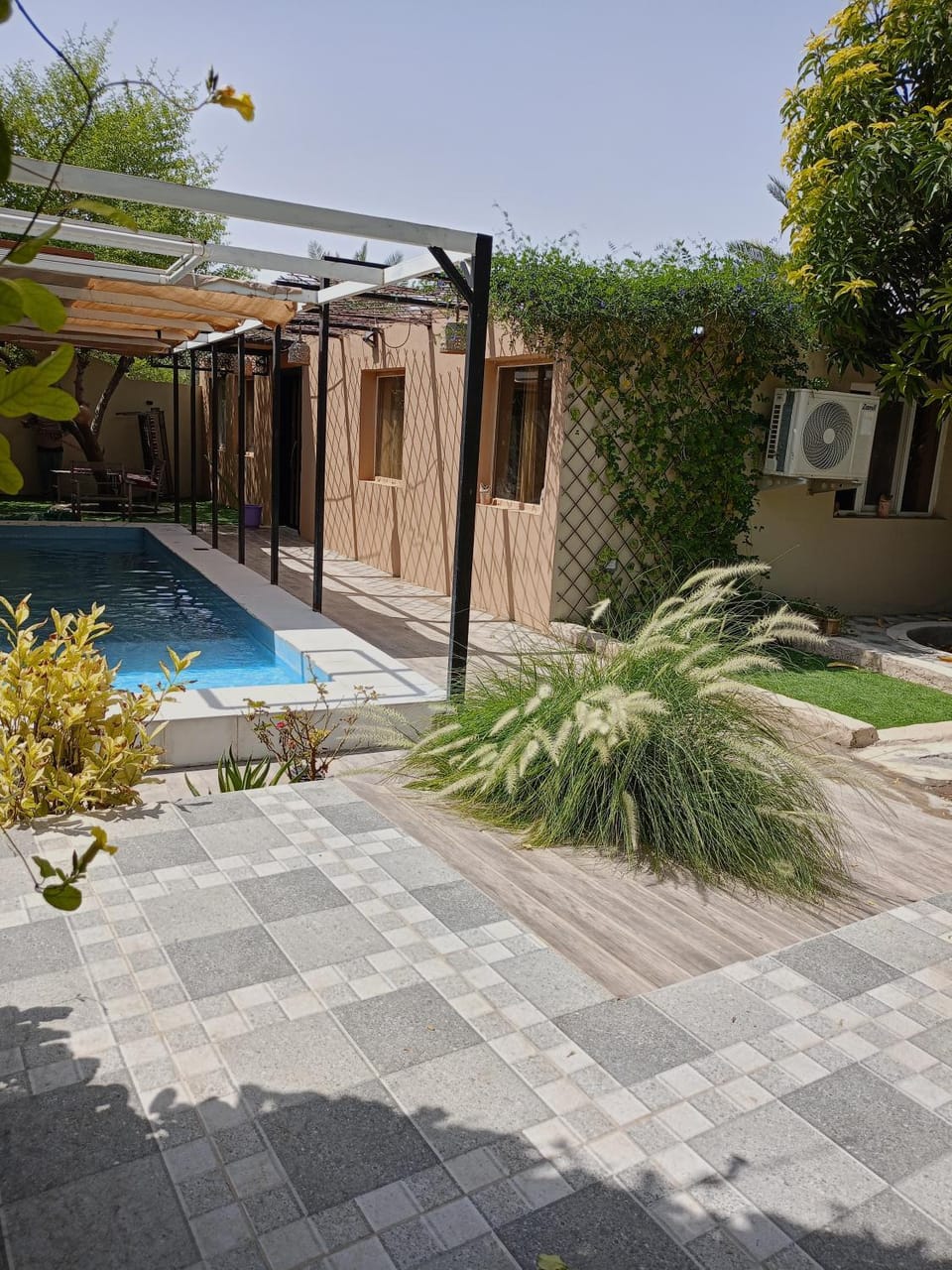 استراحة شرفة الواحةOasis Terrace Inn and Lounge Chalet in Oman