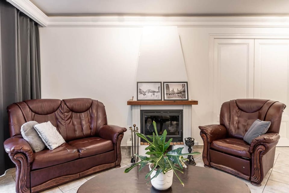 TV and multimedia, Living room, fireplace, fireplace