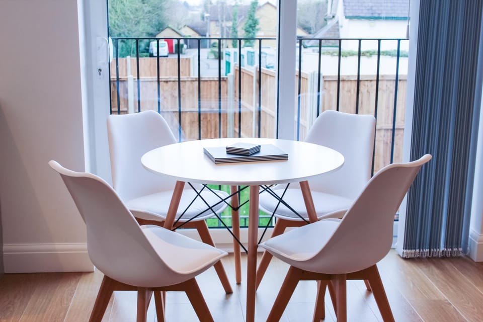 Day, Living room, Seating area, Dining area