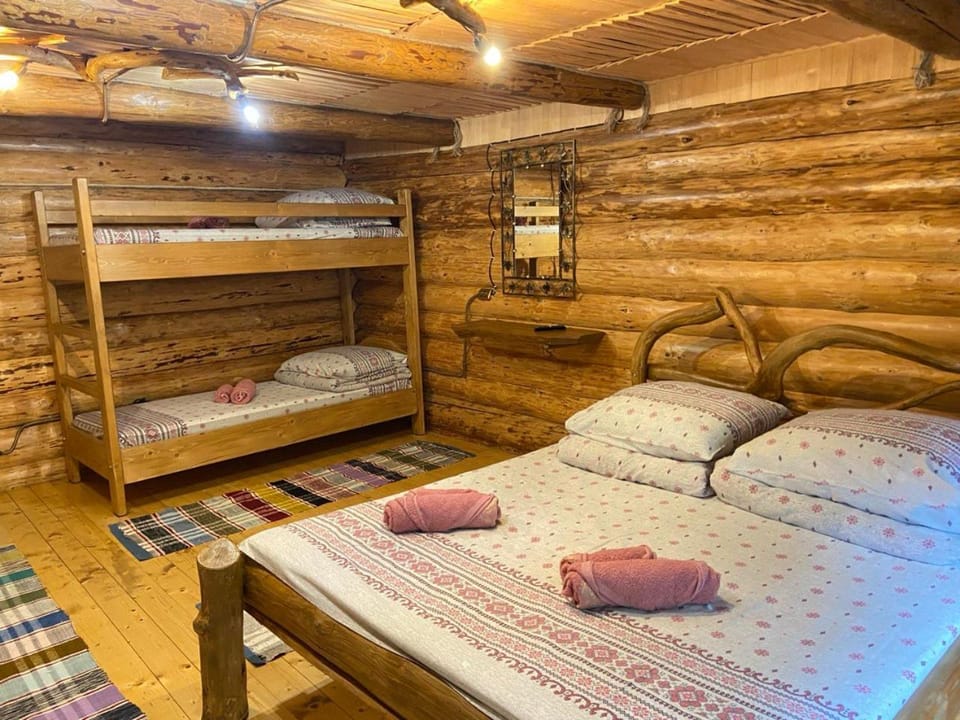 Лісова Хатина-ЧАН Chalet in Ukraine