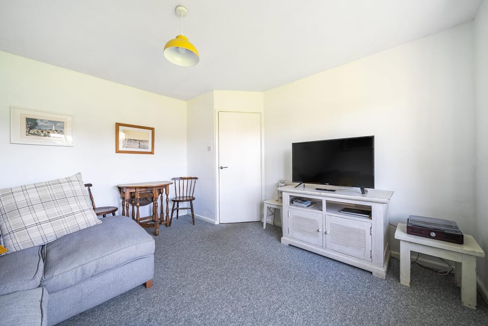 Communal lounge/ TV room, Living room, Evening entertainment