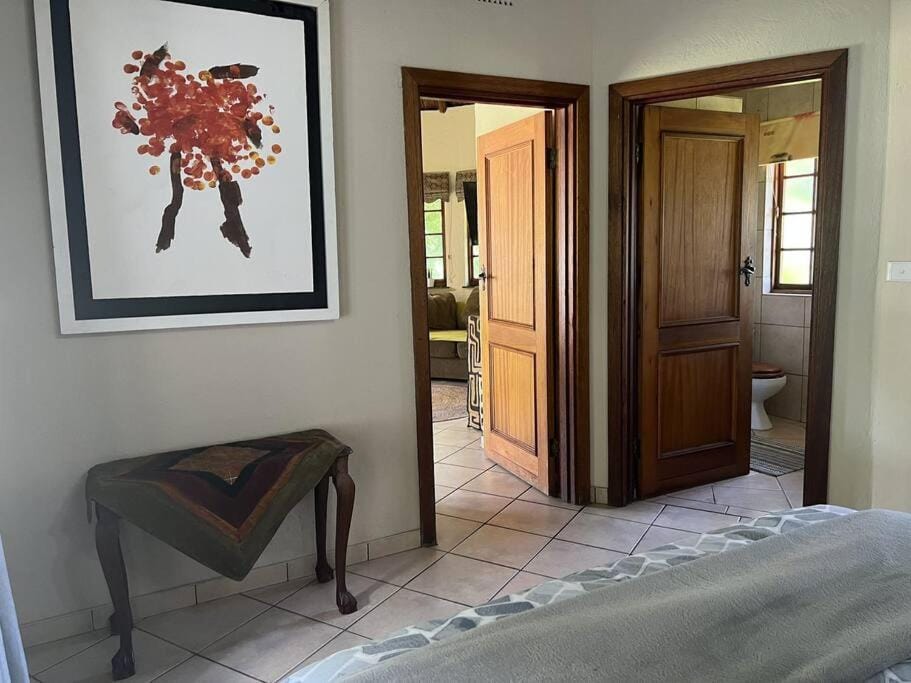 SHONALANGA - Secured cottage in equestrian estate - LOADSHEDDING FREE! Chalet in Gauteng