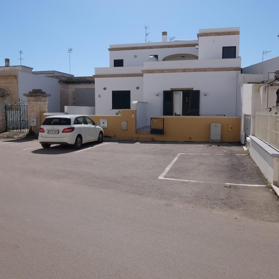 Property building, Parking