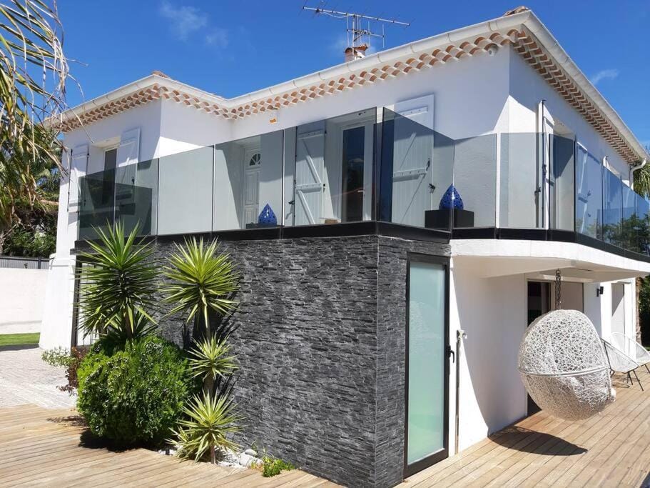 Villa Solaris, proche plages et centre St Aygulf Villa in Fréjus