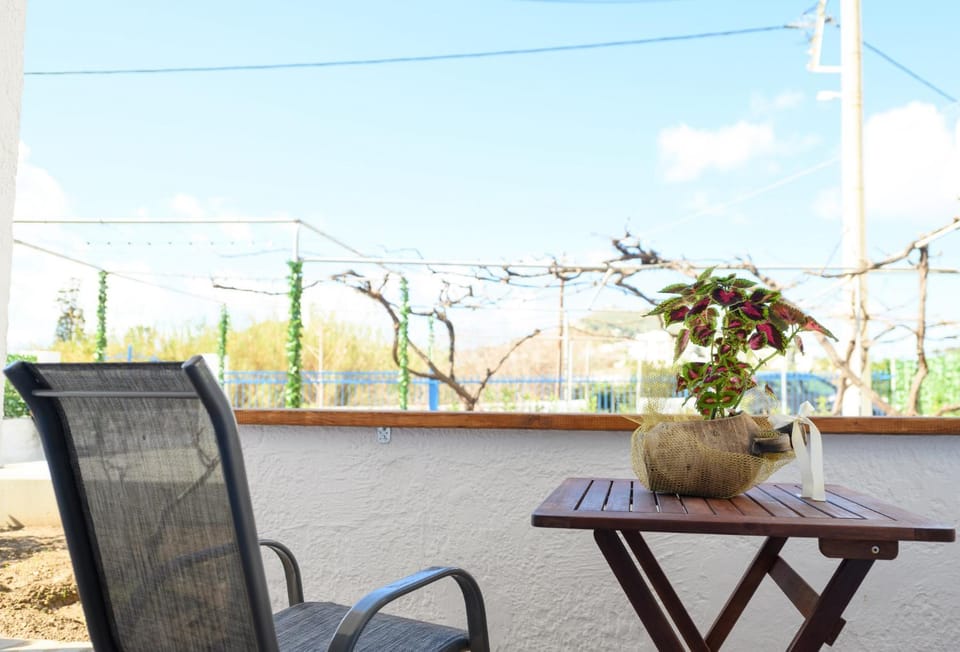 Patio, Day, Garden, Garden, View (from property/room), Balcony/Terrace, Decorative detail, Decorative detail, Dining area, Garden view, Garden view, Inner courtyard view