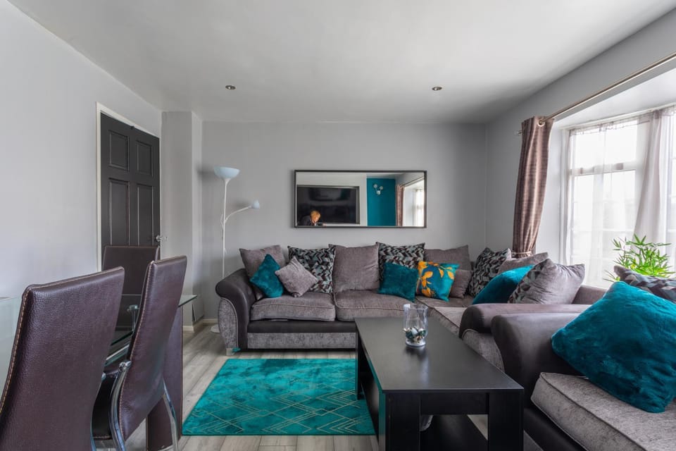 TV and multimedia, Living room, Seating area