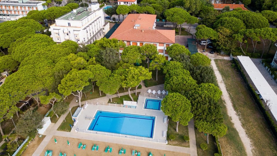 Bird's eye view, Pool view, Swimming pool, sunbed