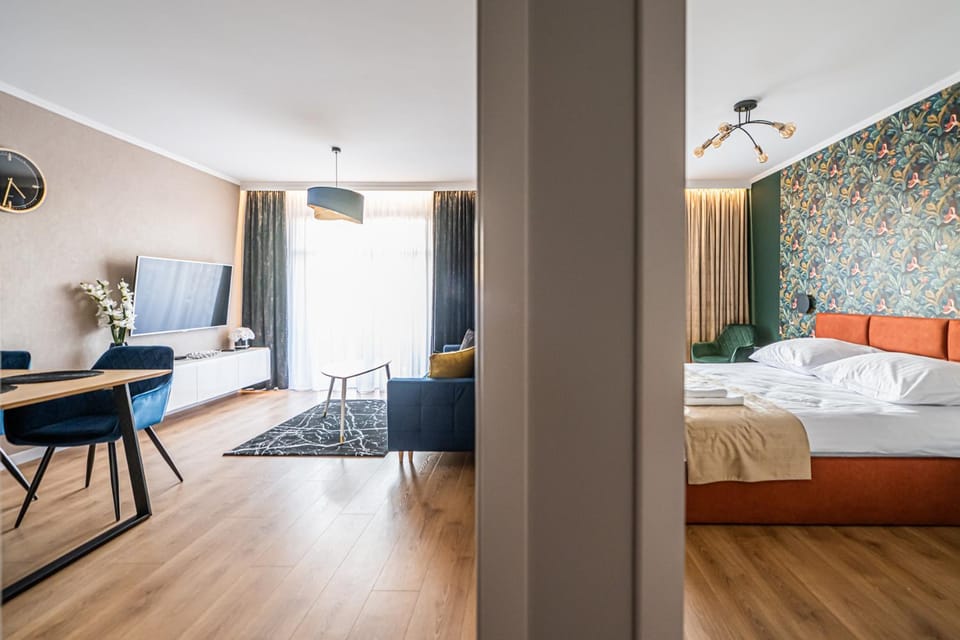 Bed, Living room, Photo of the whole room, Bedroom