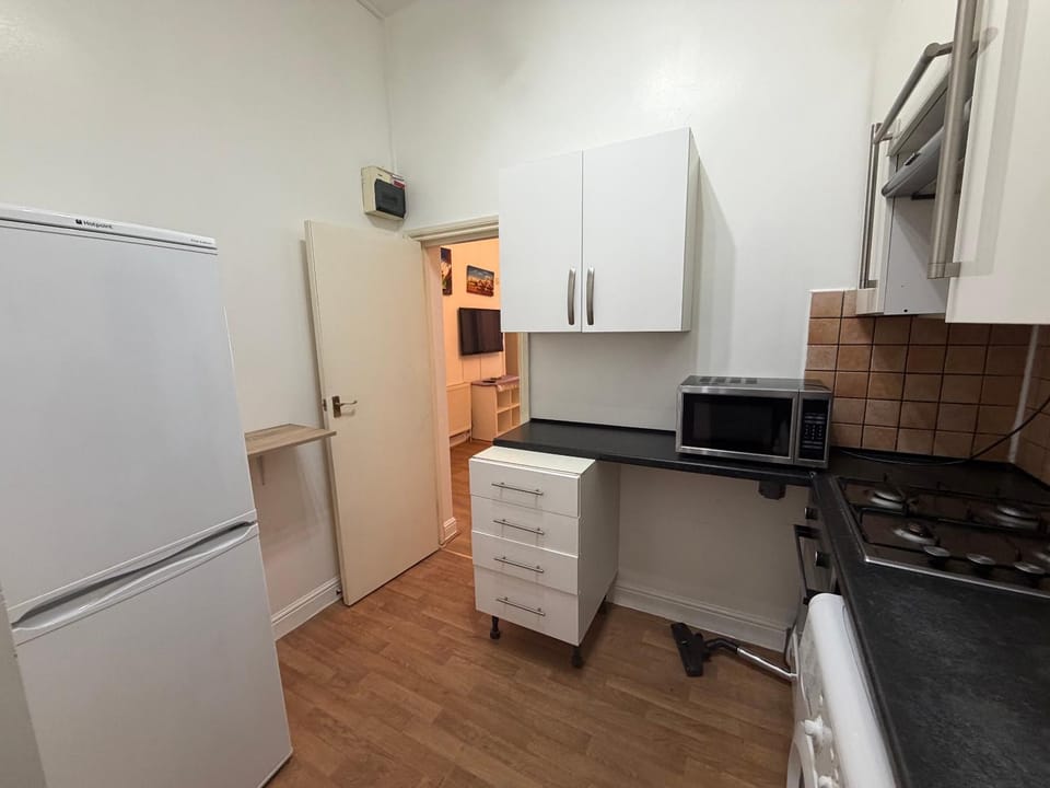 Comfy Apartment - Finchley Road Apartment in London Borough of Camden