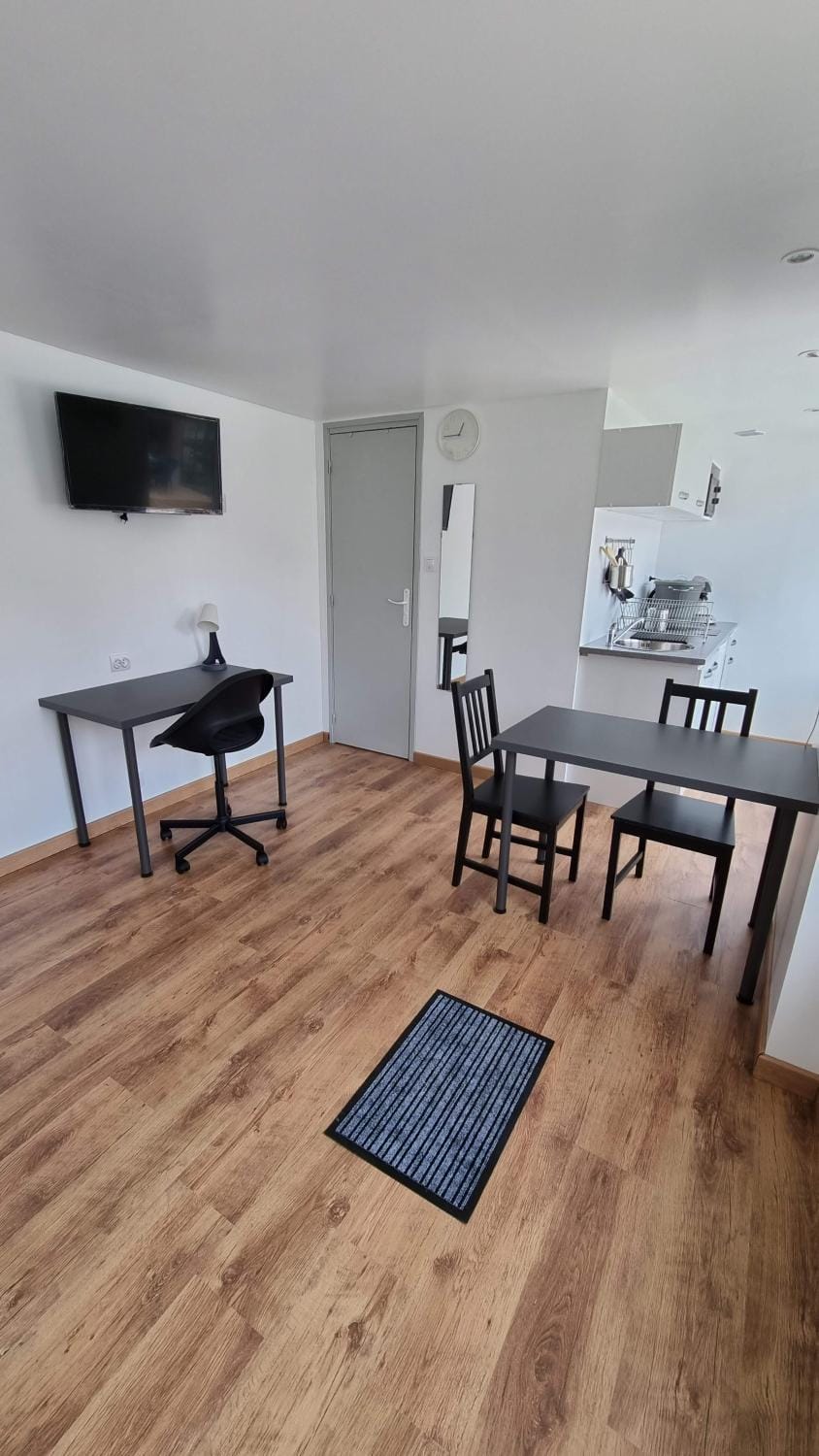 TV and multimedia, Kitchen or kitchenette, Seating area, Dining area, minibar