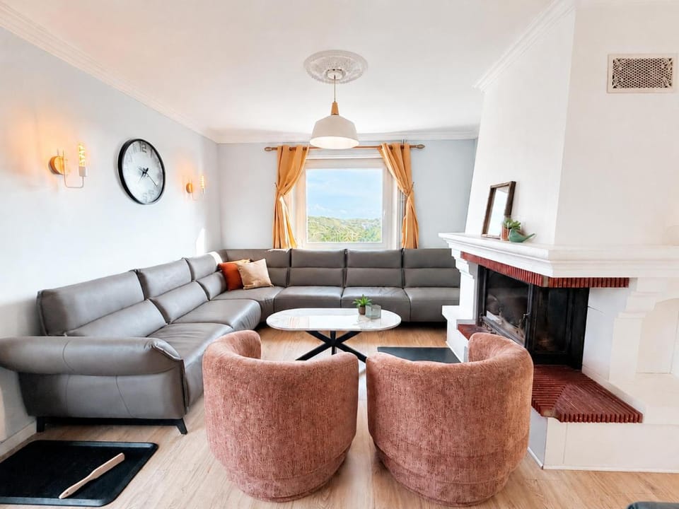 Living room, fireplace