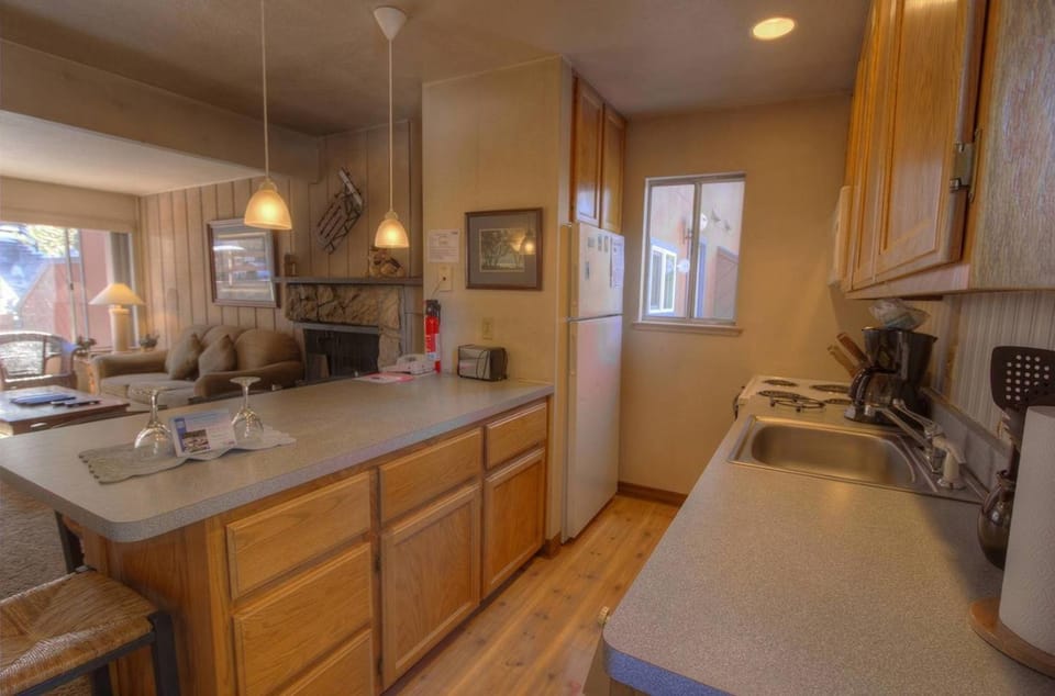 HCC0600 - Heavenly Mountain Hideaway Apartment in South Lake Tahoe