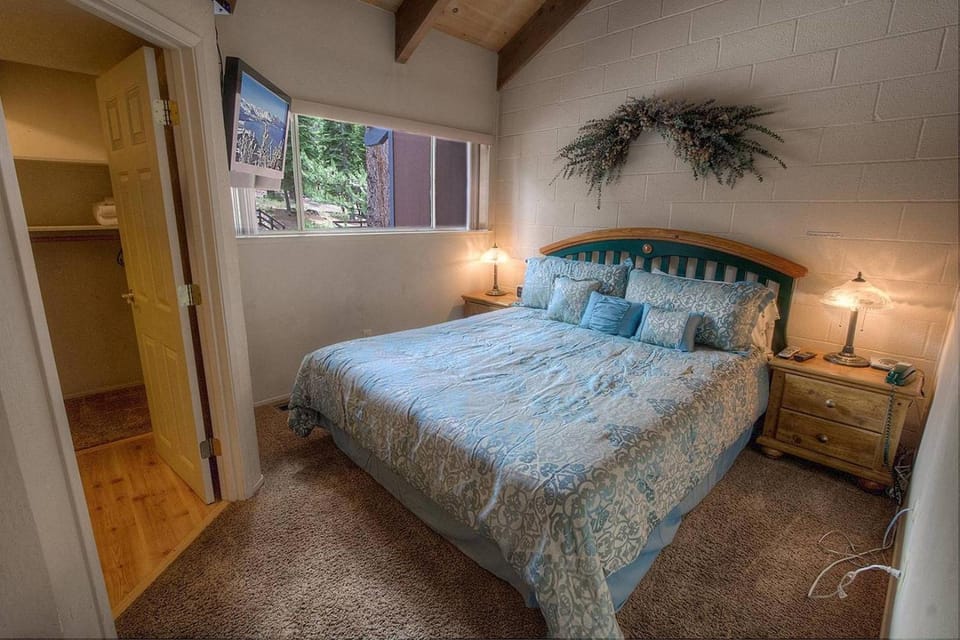 HCC0600 - Heavenly Mountain Hideaway Apartment in South Lake Tahoe