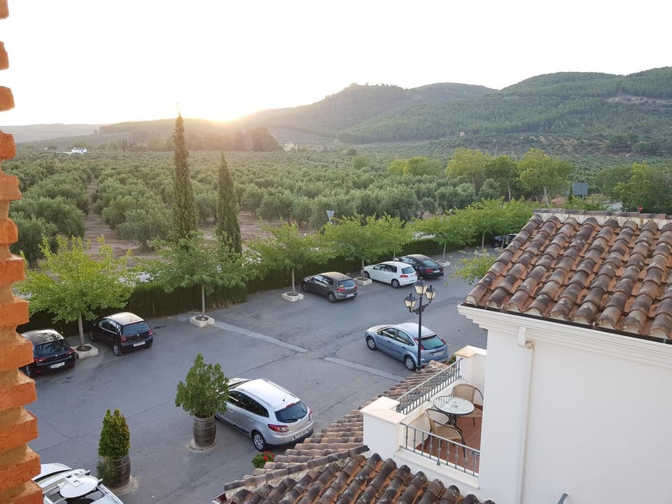 Balcony/Terrace, Mountain view, Street view