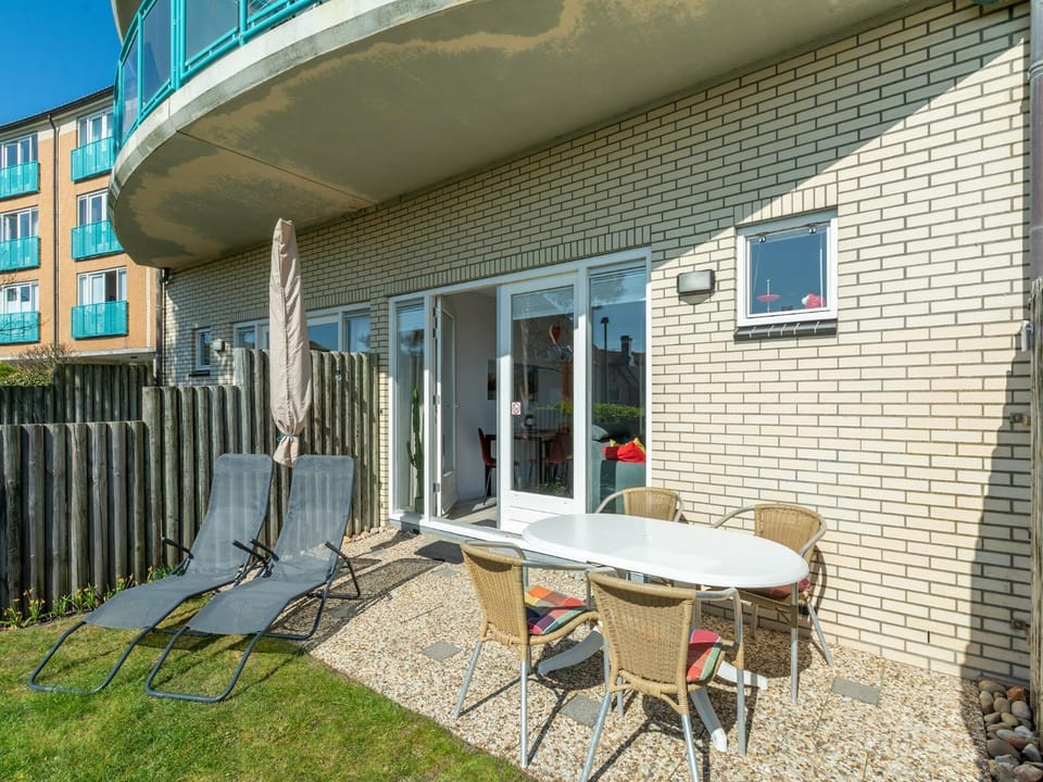Property building, Balcony/Terrace