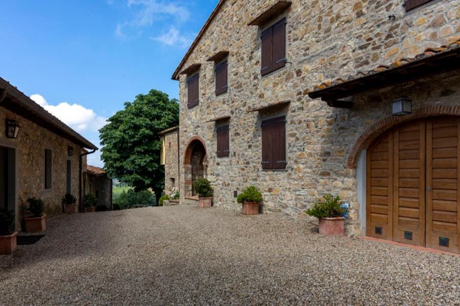 Renzo Marinai Apartment in Tuscany