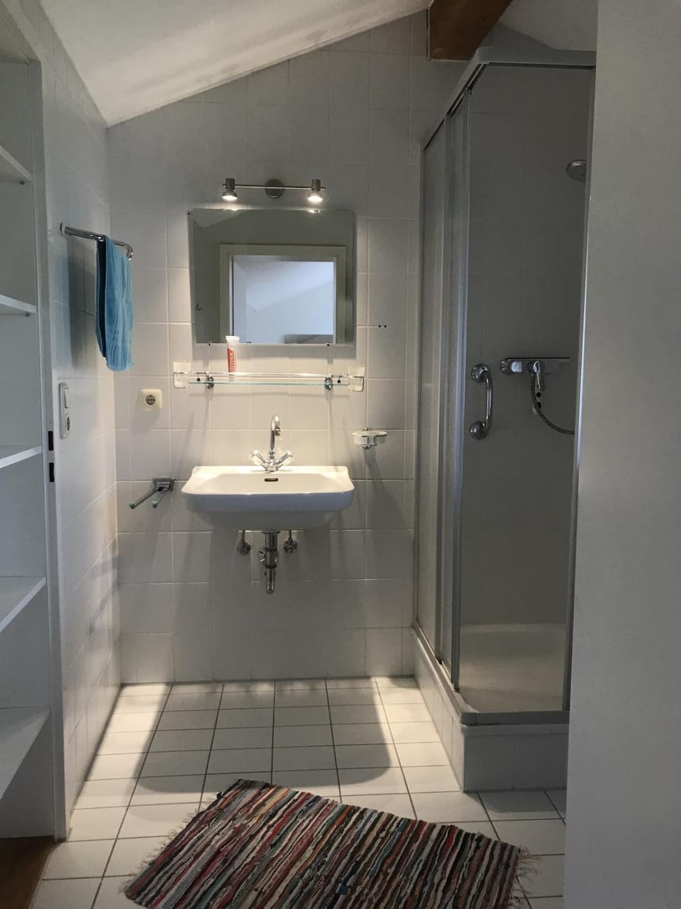 Shower, Bathroom, towels