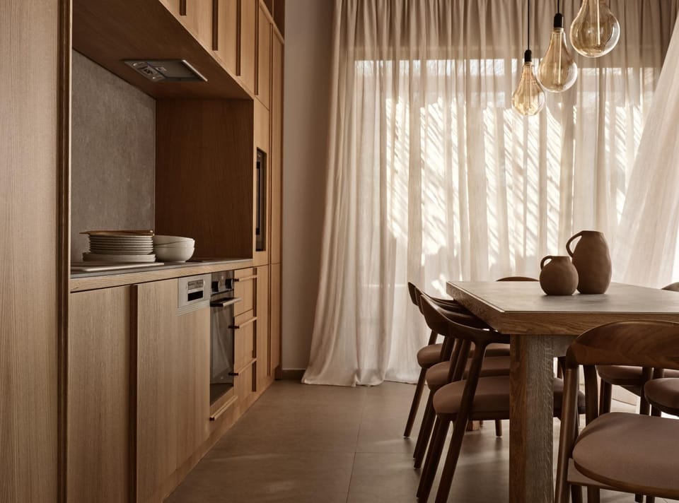 Kitchen or kitchenette, Dining area, oven, pet friendly