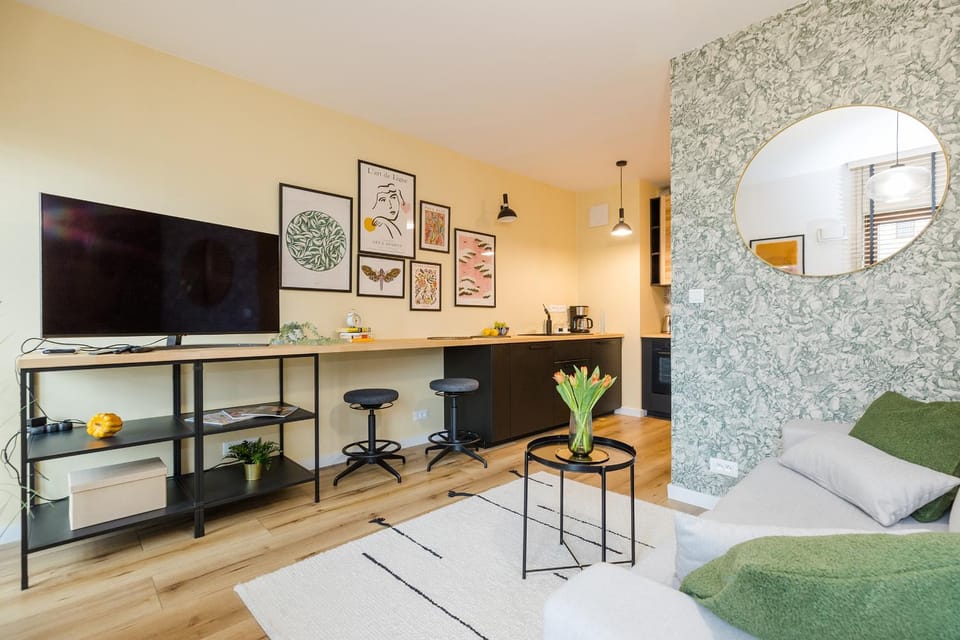 TV and multimedia, Dining area