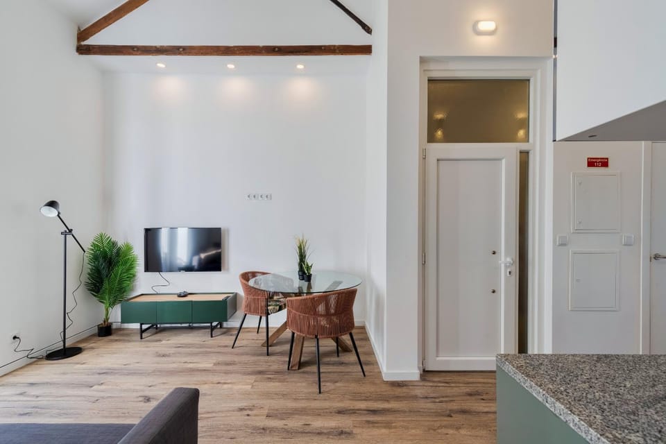 Communal lounge/ TV room, Living room